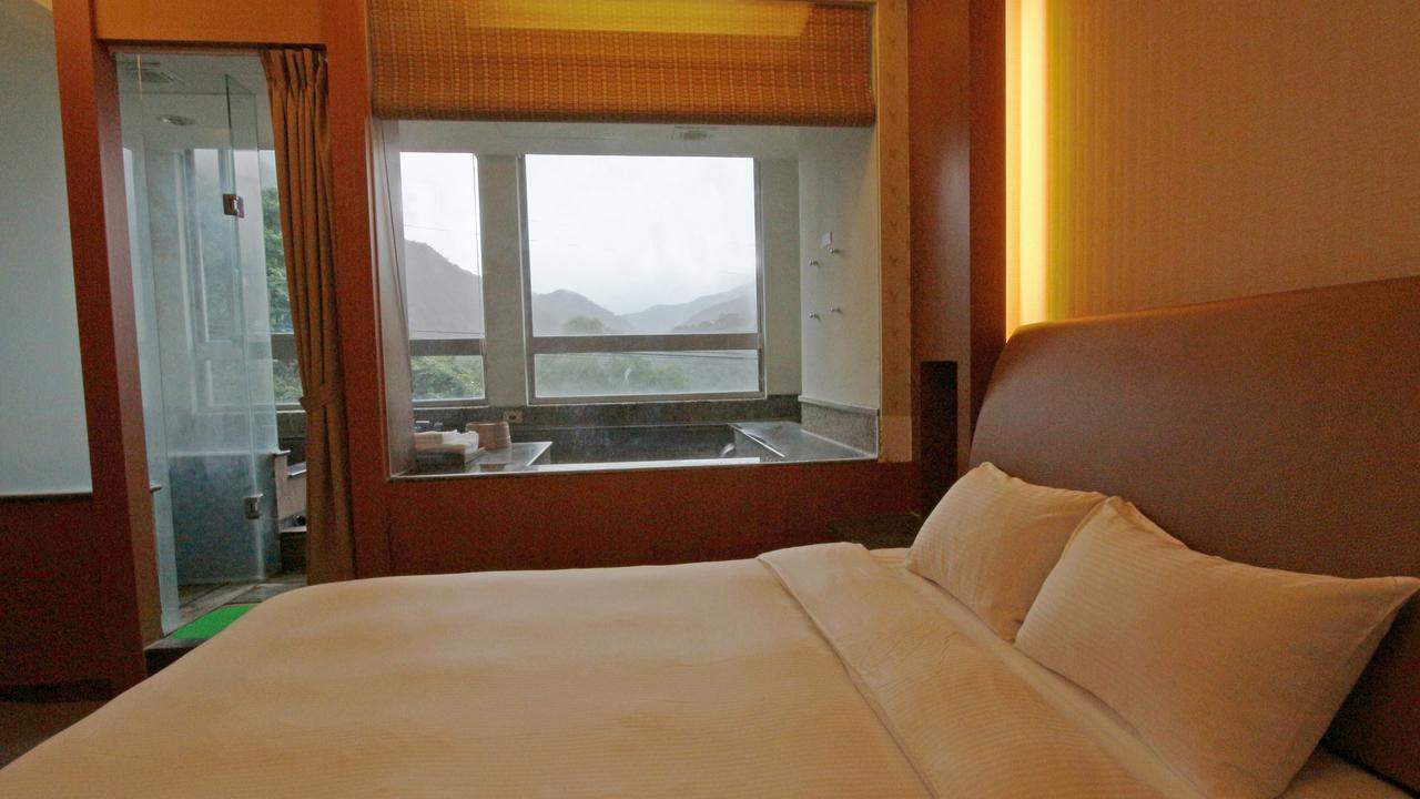 Love Spring Hotel Wulai Luaran gambar